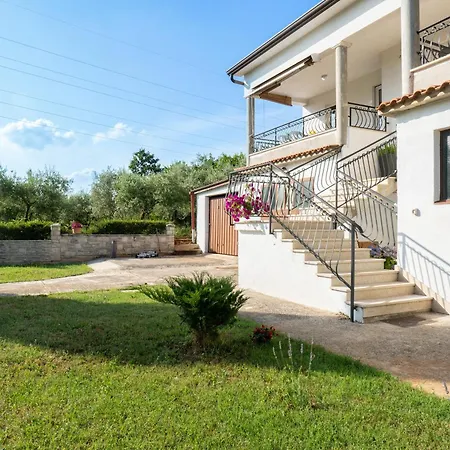 6 + 2 Appartamento Barban